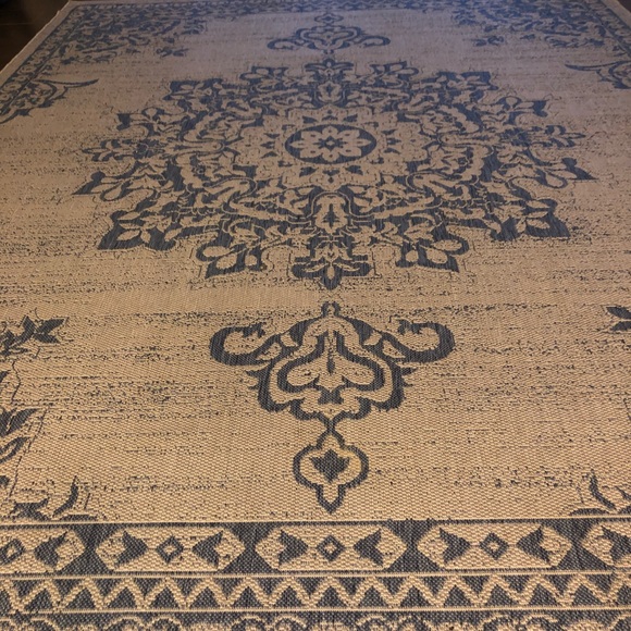 Blue & Cream Rug - Picture 3 of 3